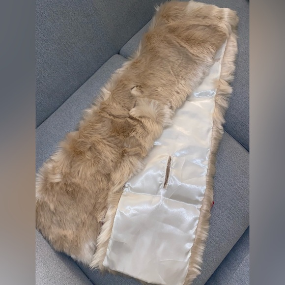 💒 KAMA BRIDAL | Women’s Faux Fur Bolero Shawl/Cover up | Cream - Picture 7 of 7